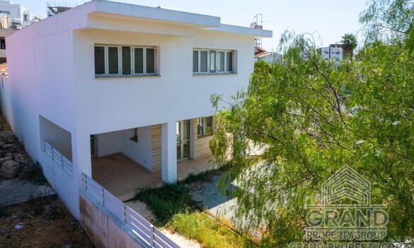 House - G9082 - photo-13