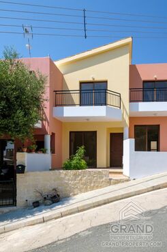 2 bedroom maisonette - G9726 - photo-2